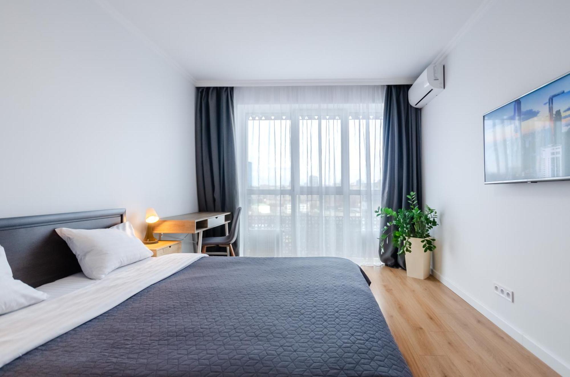 Petrovdom 7-27 In Rc Kvartet Cozy Apartment Nearby With Central Railway Station Kiev Extérieur photo
