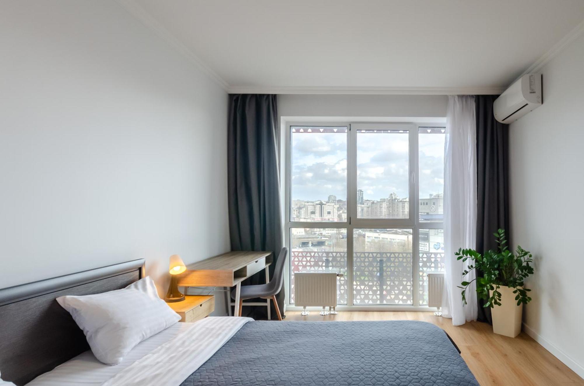 Petrovdom 7-27 In Rc Kvartet Cozy Apartment Nearby With Central Railway Station Kiev Extérieur photo